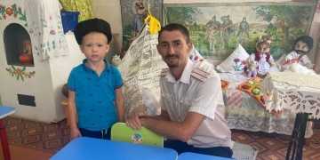 Атаман казачьего общества посетил детский сад хутора Куликовского