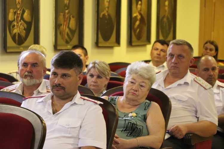 в малом атаманском зале Войска состоялось совещание о перспективах развития и сохранения традиционной культуры в Кубанском казачьем войске