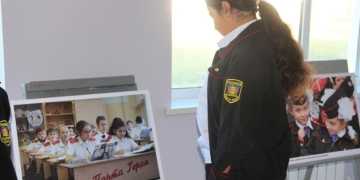 В казачьей школе работает фотовыставка «Казачья вольная душа»