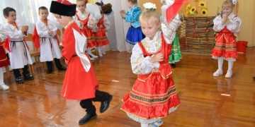 Дружные казачата станицы Мингрельской