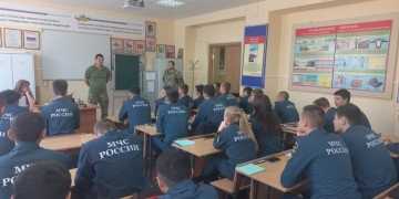 Казаки-добровольцы рассказали армавирским студентам о своих буднях на Донбассе