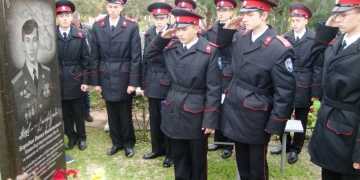 Ейские кадеты почтили память героя Чеченской войны Павла Бородина
