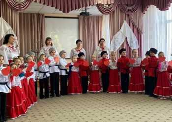 Казачата поздравили с праздником мам участников СВО
