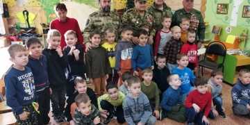 В День героев Отечества казаки Адлерского РКО и ветераны боевых действий посетили казачий детский сад