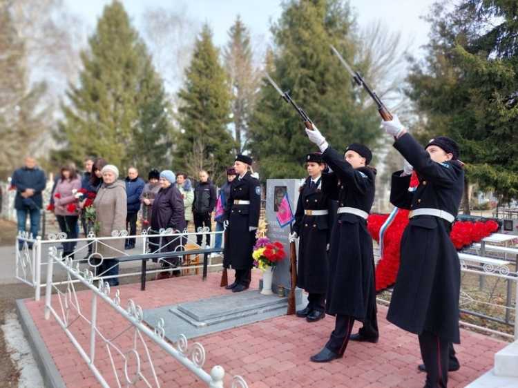Казачья молодёжь почтила память Героя России