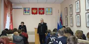 В Темрюке провели уроки мужества для казачат