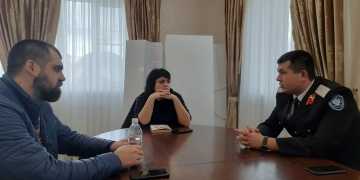 В станице Динской прошла рабочая встреча лидера казачьей молодёжи края Владислава Кириченко и начальника КУ МО Динской район "Молодежный Центр" Завгородней Ирины Николаевны