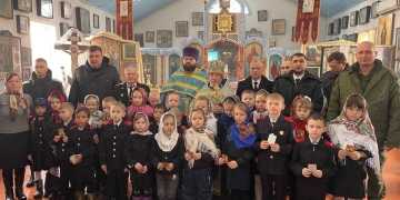 Торжественная церемония «Посвящение в казачата» прошла в храме Рождества Пресвятой Богородицы