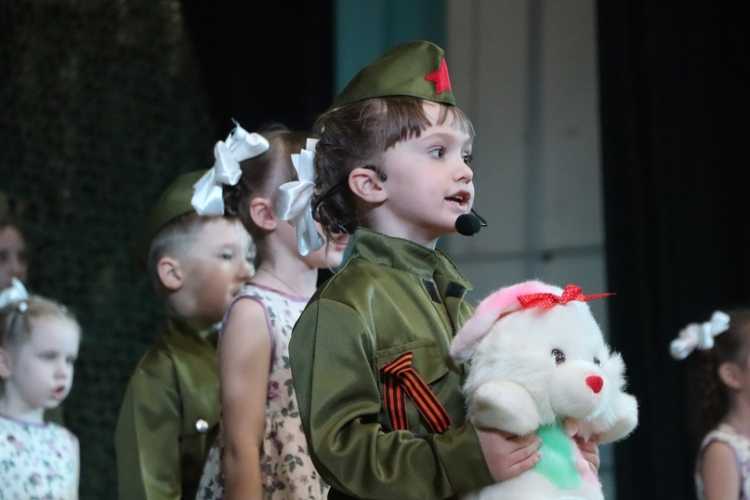 В Белой Глине показали литературно-музыкальную композицию о детях войны