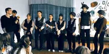 В рамках реализации проекта Фонда президентских грантов состоялся урок мужества и выставка макетов современного оружия