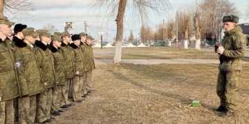 Кадеты Кропоткинского казачьего кадетского корпуса посетили железнодорожную воинскую часть