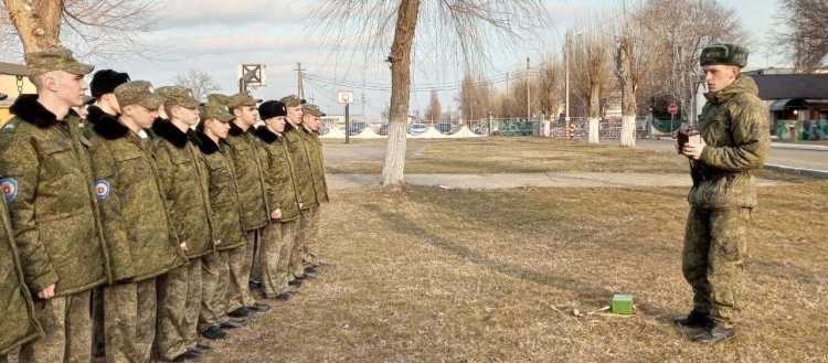 Кадеты Кропоткинского казачьего кадетского корпуса посетили железнодорожную воинскую часть