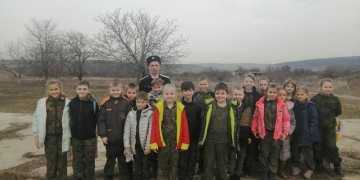 Казачата 2 «А» класса МБОУ ООШ № 21 посетили одну из воинских частей