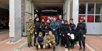 Казаки-работники МЧС провели экскурсию для воспитанников клуба «Святогорец» в сочинскую пожарную часть