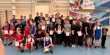 В Кореновске прошло районное первенство по жиму лёжа среди юниоров