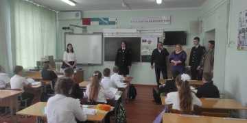 В МОБУ СОШ № 13 станице Владимирской состоялся визит межведомственной комиссии