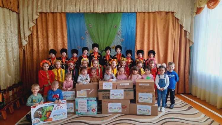 Воспитанники казачьего детского сада приняли участие в благотворительной акции «Жаворонки-вестники мира и весны»