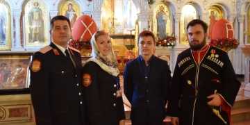 Друг друга обнимем, братие!