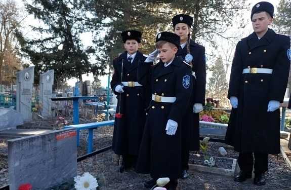 О работе военно-патриотического клуба «Казачья Сотня Почетного Караула»