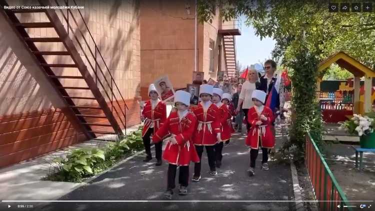 На территории детского сада N31 прошло торжественное шествие «Бессмертного полка»