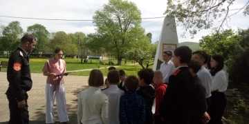 Героев знают лично