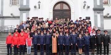 Кадеты-финалисты Всероссийского смотра-конкурса посетили Войсковой собор