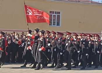 Казачата празднуют День Победы