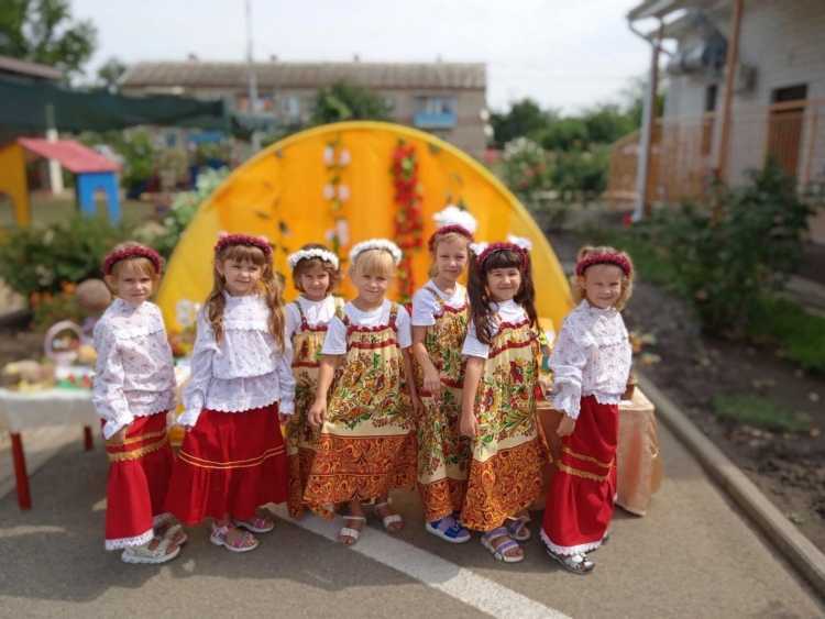 На благодатной Адыгейской земле прошел 32 фестиваль казачьей культуры