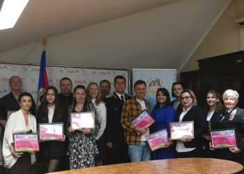 Сотрудники средств массовой информации принимали поздравления от Союза казачьей молодёжи