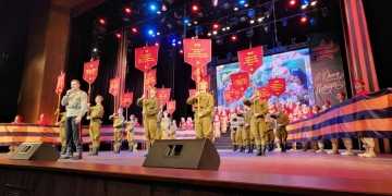 В Краснодаре 8 мая на сцене Театра драмы прошло торжественное мероприятие в честь Дня Победы