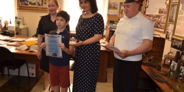 Казачат-финалистов конкурса рисунка «Полицейский дядя Степа» наградили в Сочи