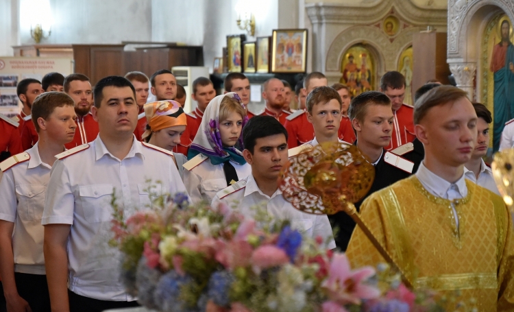 Активисты Союза казачьей молодёжи Кубани собрались в войсковом соборе