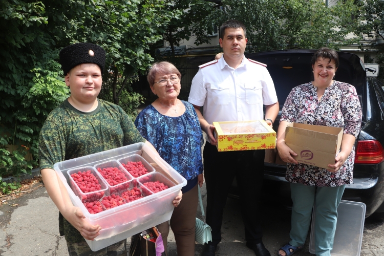 Гуманитарная помощь в военный госпиталь Краснодара