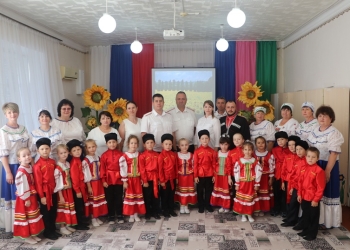 Председатель Союза казачьей молодёжи Владислав Кириченко с рабочим визитом посетил детский сад Щербиновского района