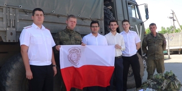 Видеосюжет о передаче гуманитарного груза нашим бойцам от молодёжных организаций края