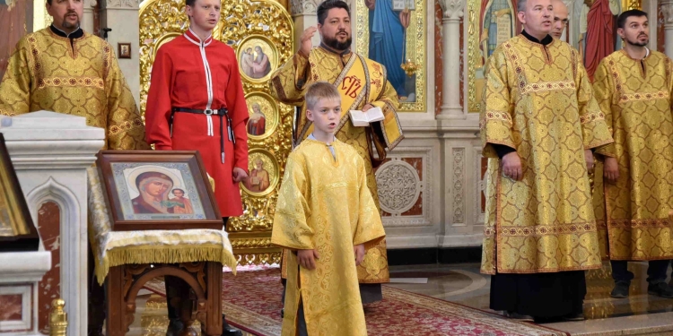 Воспитание и взаимодействие с молодежью имеет важное значение