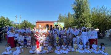 Для воспитанников казачьих детских садов прошёл праздник, посвященный Яблочному Спасу