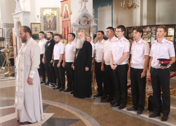 Казачья молодежь Краснодара молитвенно отметила День высадки на Таманский полуостров черноморских казаков
