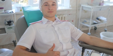 В Краснодаре казачья молодежь стала донорами крови