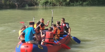 Казачья молодежь и казаки Новороссийского РКО приняли участие в сборах по рафтингу