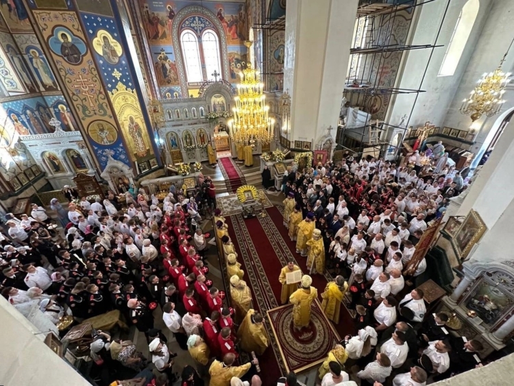 Престольный праздник Войскового собора собрал участников Союза казачьей молодёжи региона в столице края