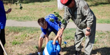 Старовеличковские казаки и казачата приняли участие в акции «Сохраним лес»