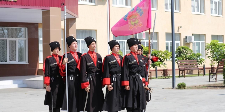 Встреча с воспитанниками Кропоткинского казачьего кадетского корпуса