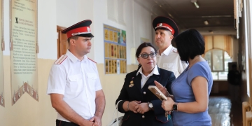 Заместитель войскового атамана посетил казачью школу