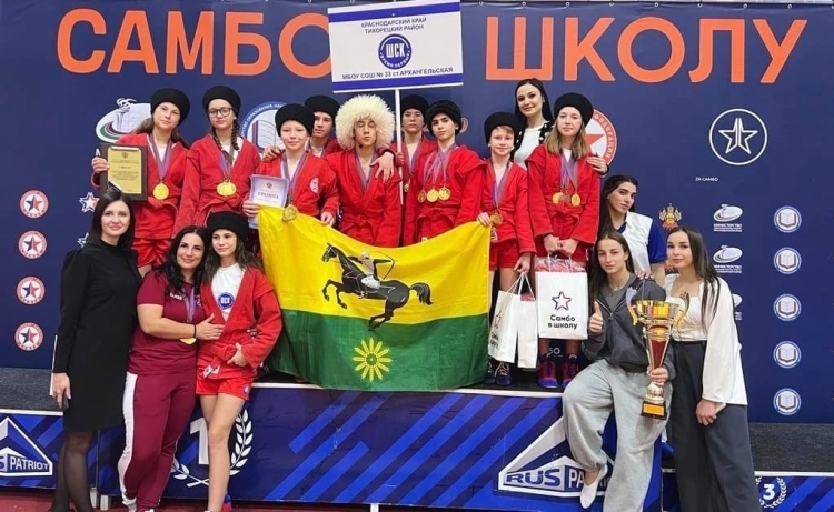 Казачата Тихорецкого района приняли участие в соревнованиях по самбо