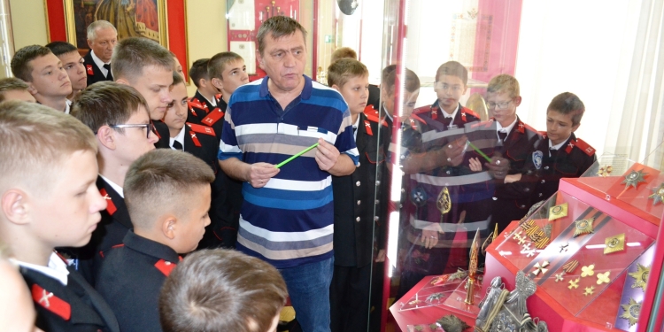 Для ейских кадет провели экскурсию по Краснодару
