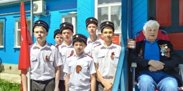 Каневские казачата побывали в гостях у ветерана Великой Отечественной войны