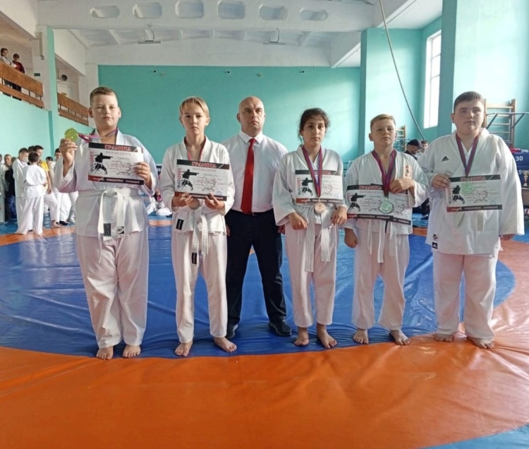 Казачата приняли участие в соревнованиях по карате