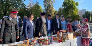 Казачья молодежь посетила фестиваль в краевой столице