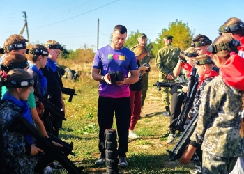 Казачья молодежь приняла участие в военно-тактической игре «Лазертаг»